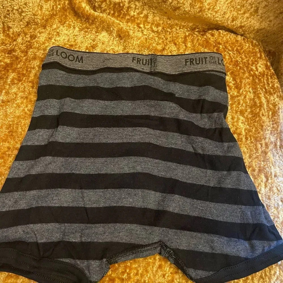 Boys Fruit of the Loom boxer briefs 4 Pk - Picture 5 of 10